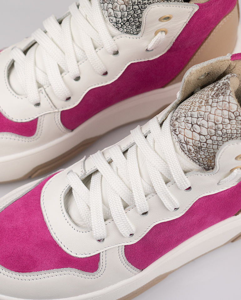 Алиша - Естествена кожа в бяло и циклама