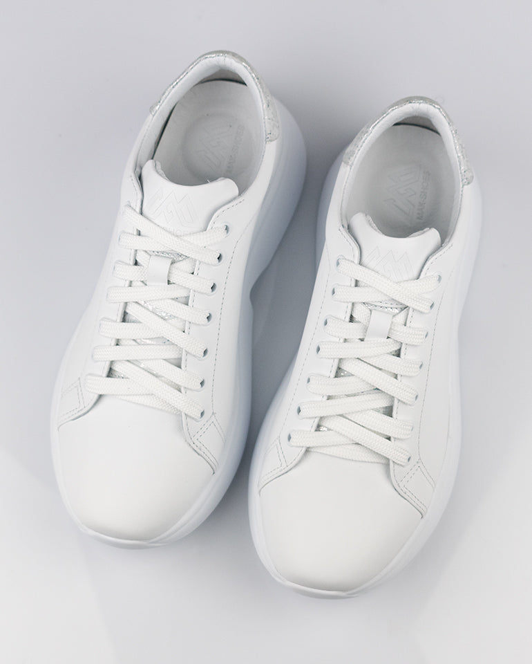 Сара - Естествена кожа в бяло