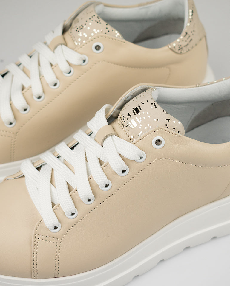 Джойс - Естествена кожа в бежово