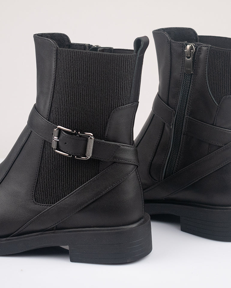 Стефани - Естествена кожа в черно