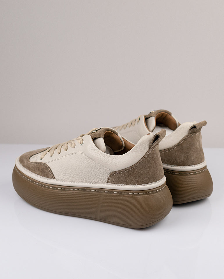 Софиа - Естествена кожа в бежово