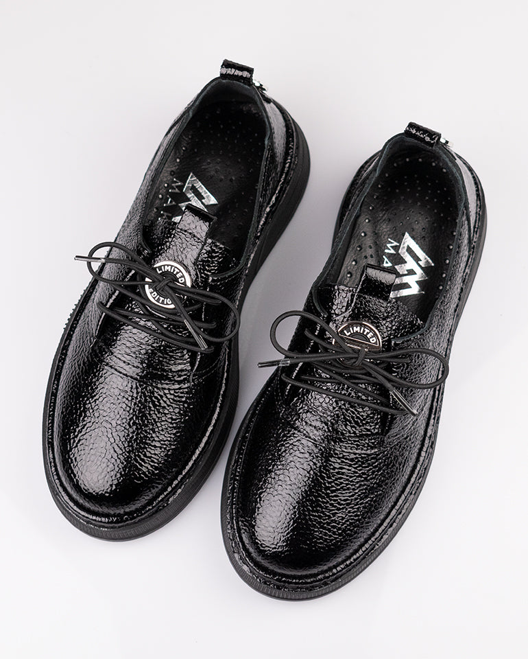 Лиа - Естествен лак в черно