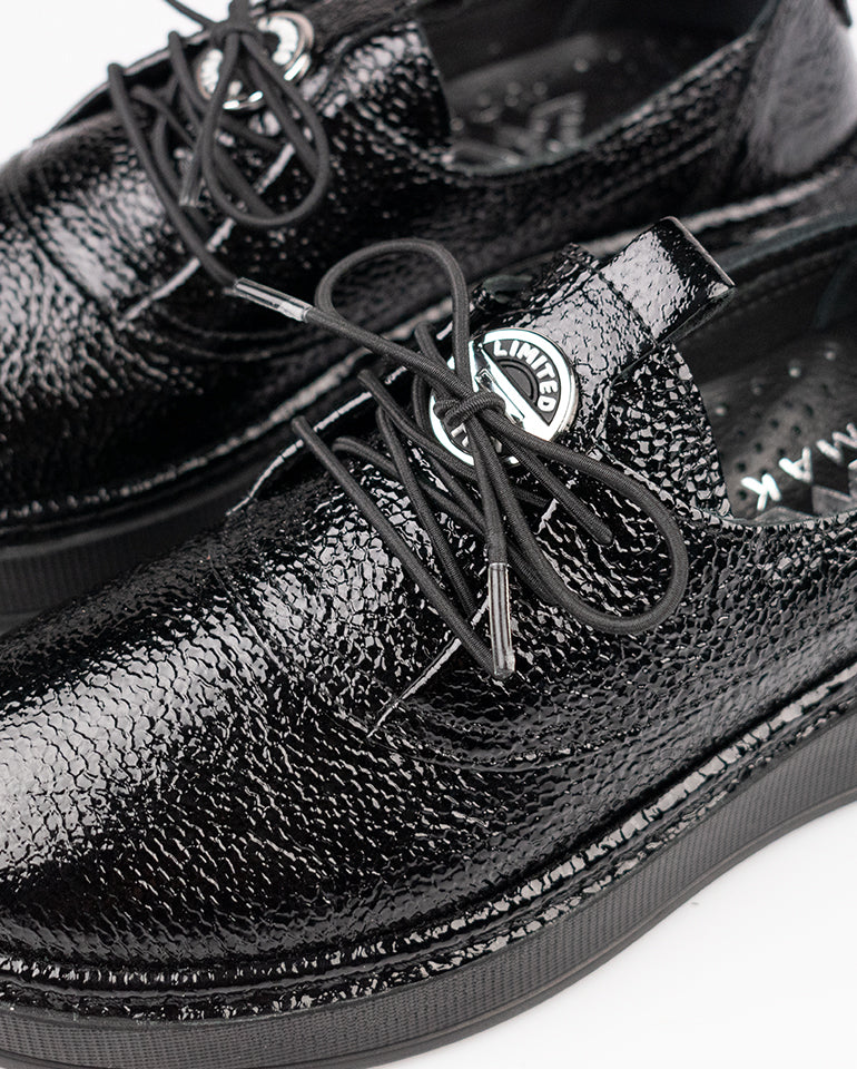 Лиа - Естествен лак в черно