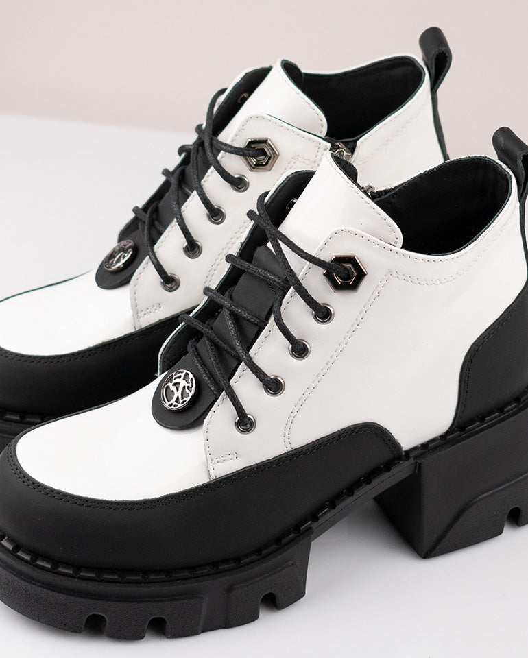 Джулия - Естествена кожа в бяло