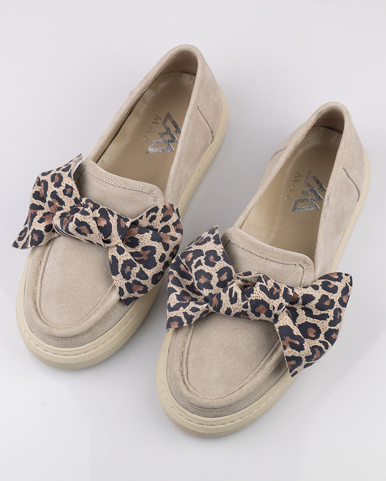 Елиза - Естествен велур в бежово и пандела