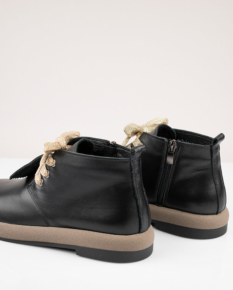 Мия - Естествена кожа в черно