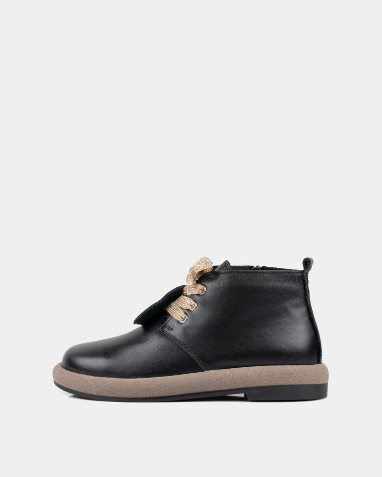 Мия - Естествена кожа в черно