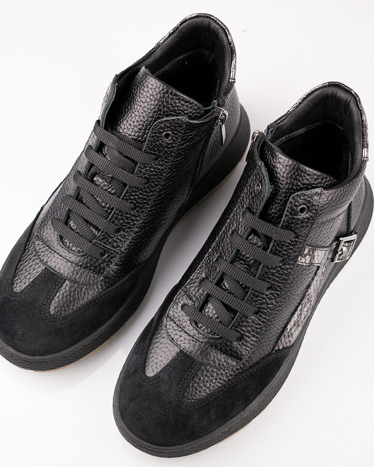 Ава - Естествена кожа в черно