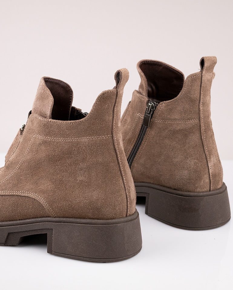 Белисима - Естествен велур в кафяво