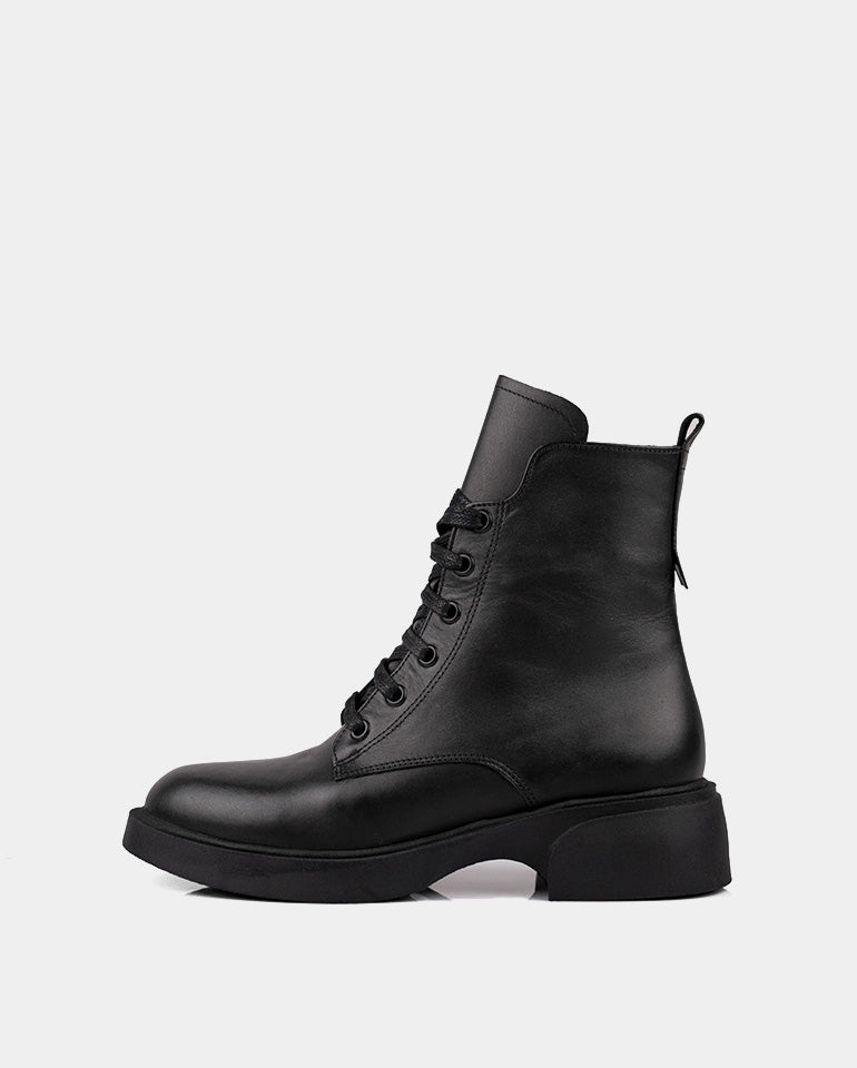 Амалия - Естествена кожа в черно