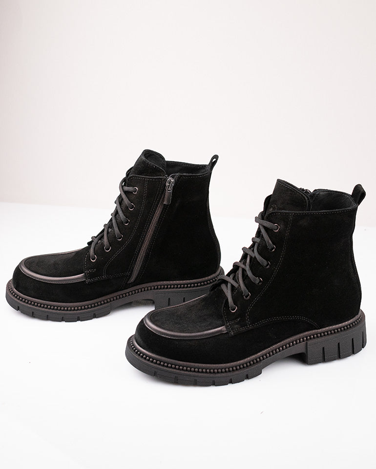 Ванеса - Естествен велур в черно