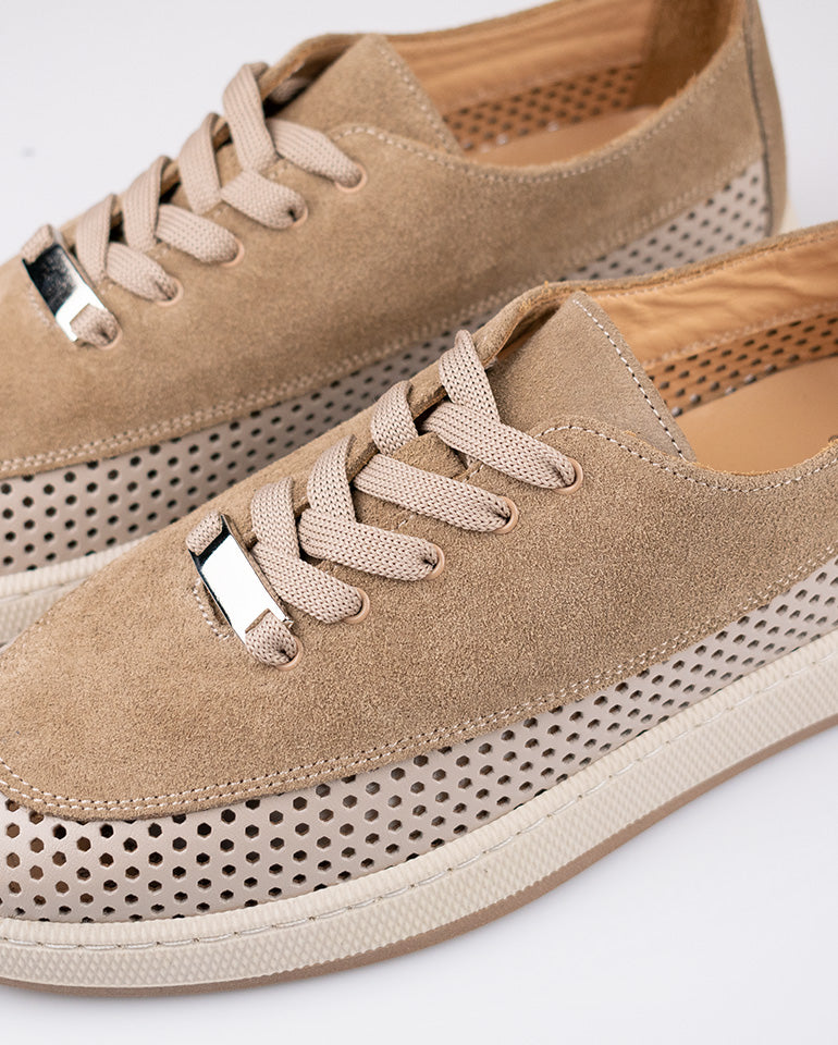 Мариела - Дамски обувки от естествена кожа в цвят бежово