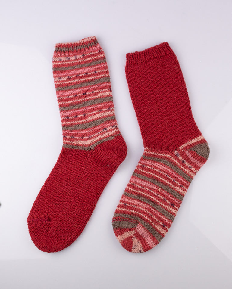 Winter Berry Touch - Топли чорапи от естествена вълна