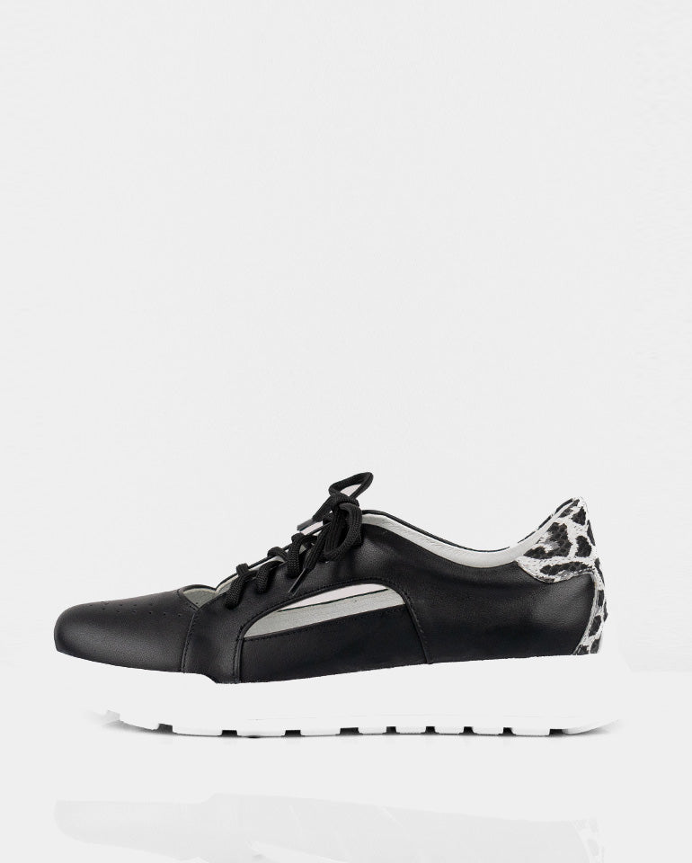 Серенити - Естествена кожа в черно