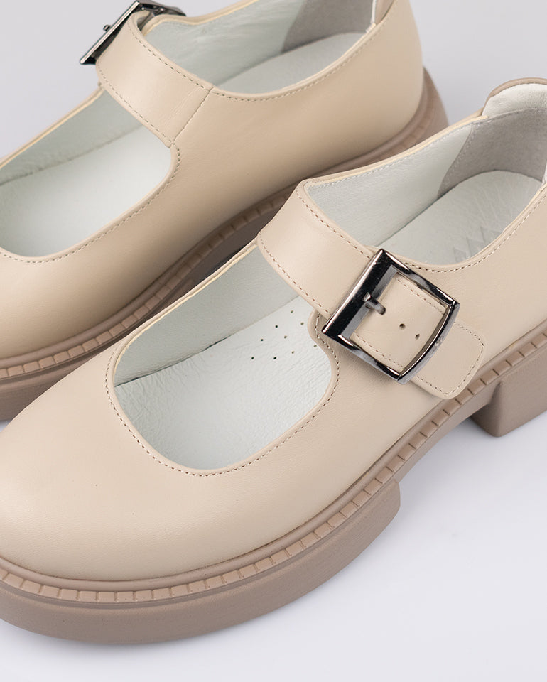 Моли - Естествена кожа в цвят бежово