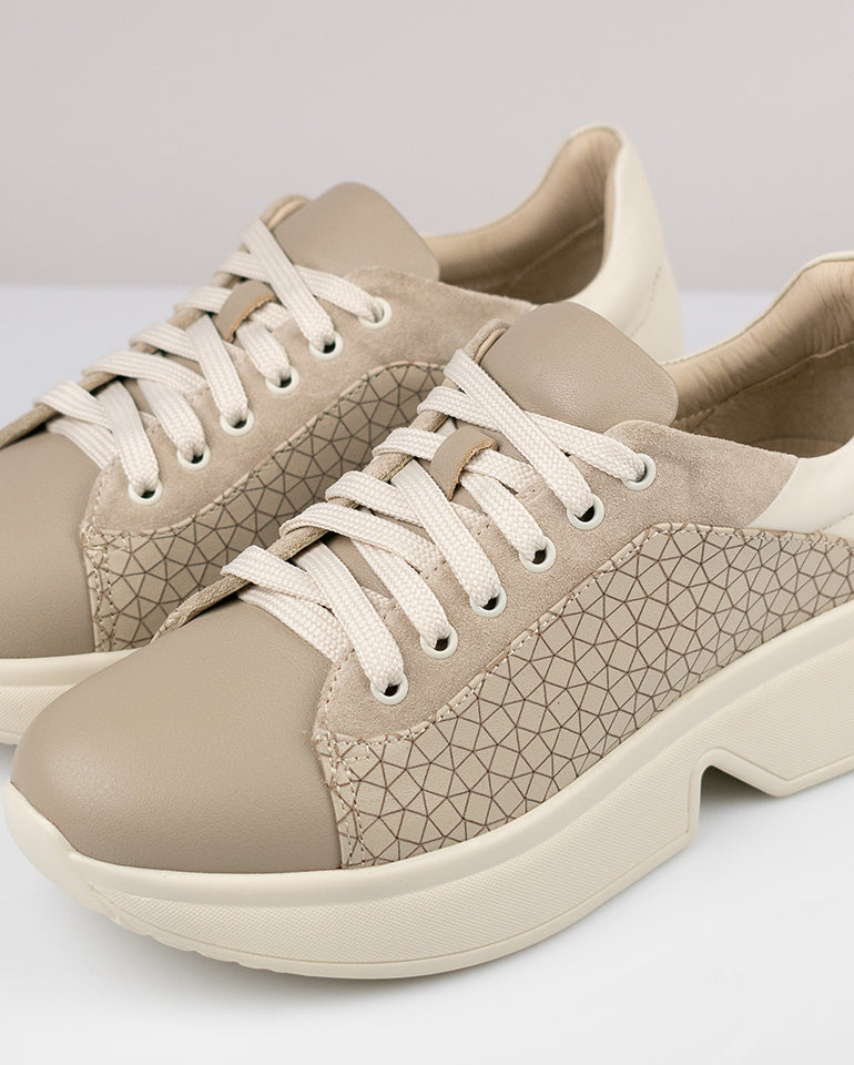 Амира - Естествена кожа в бежово и визон