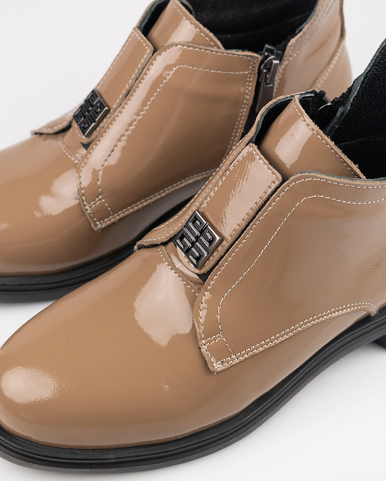 Ашли - Естествен лак в бежово