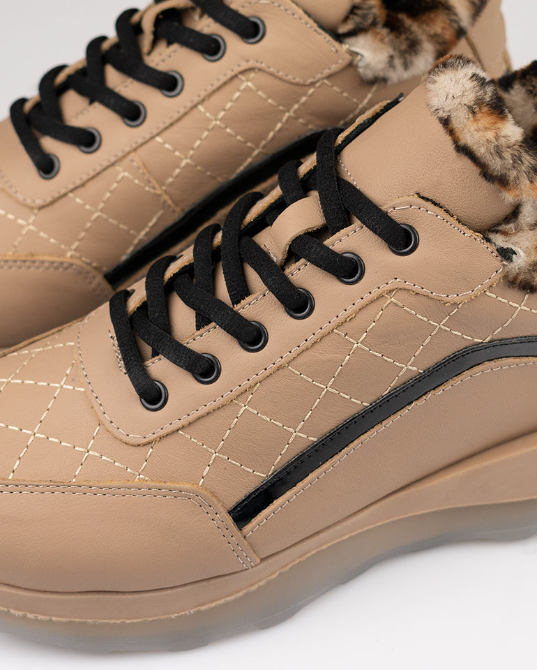 Емери - Естествена кожа в бежово