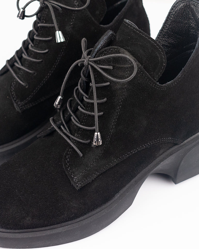 Мери - Естествен велур в черно