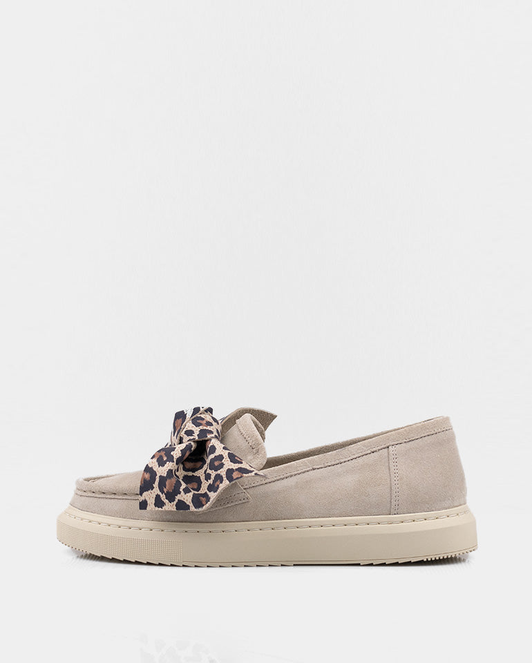 Елиза - Естествен велур в бежово и пандела