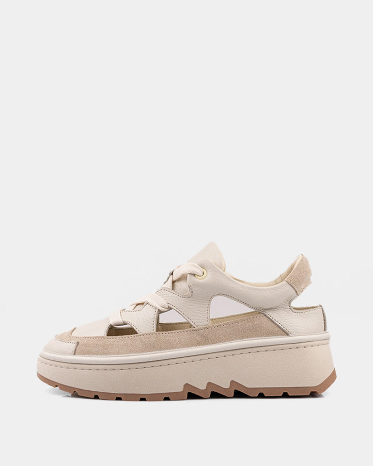 Камелия - Естествена кожа в бежово