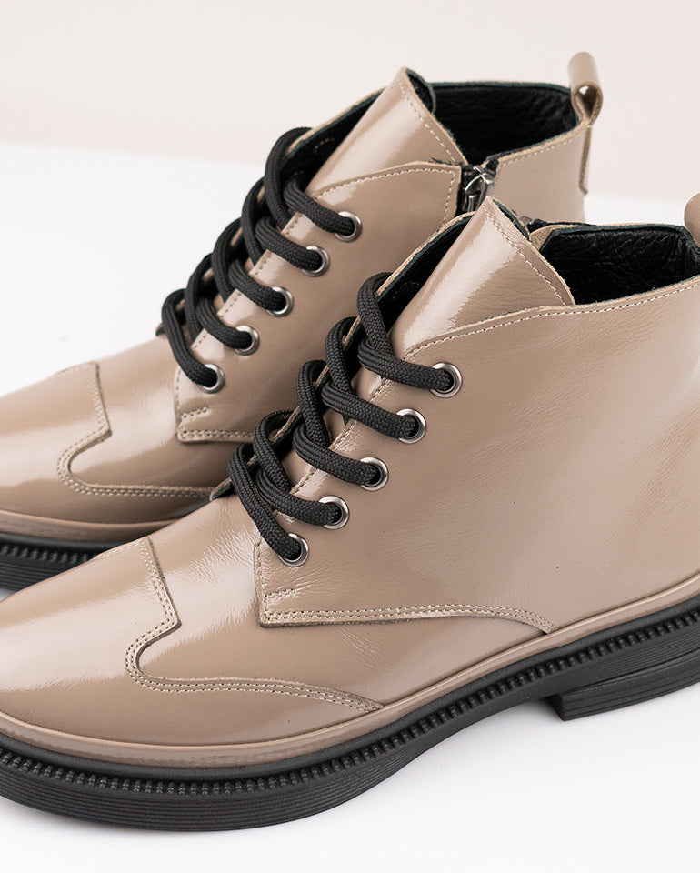 Катрин - Естествен лак в цвят визон