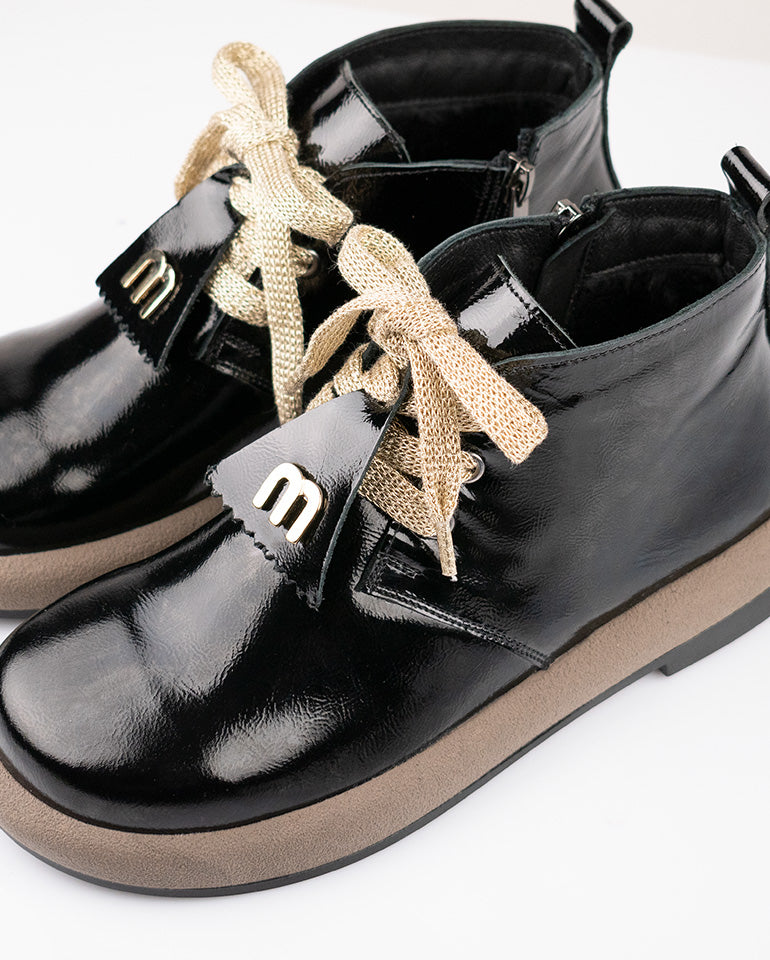 Мия - Естествен лак в черно