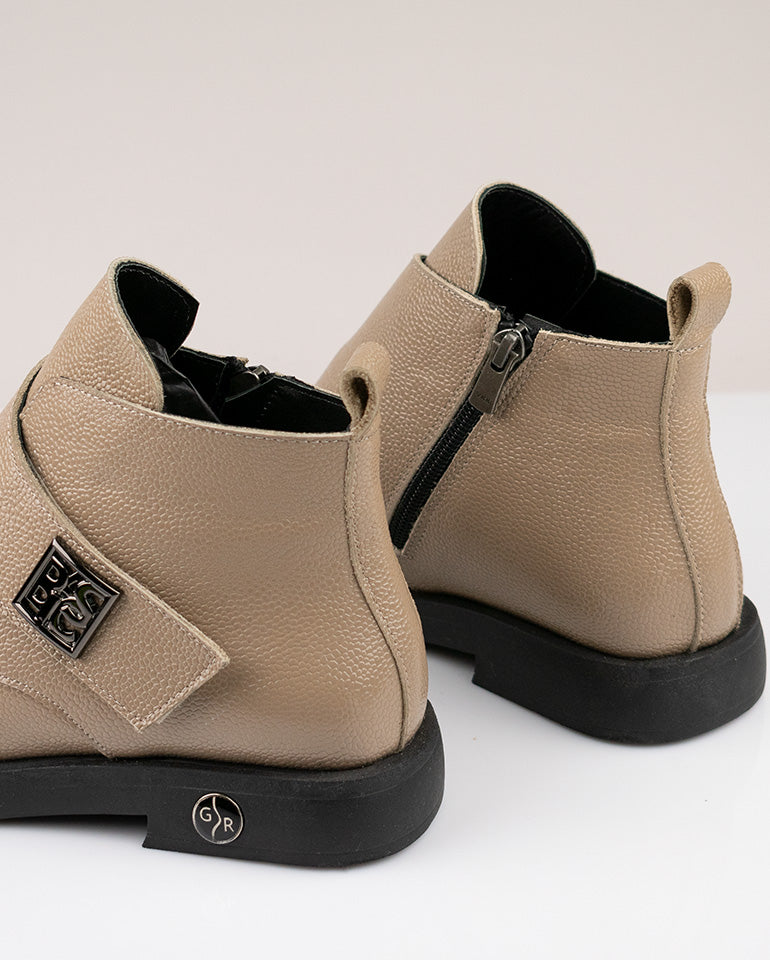 Ривиера - Естествен лак шагрен в бежово