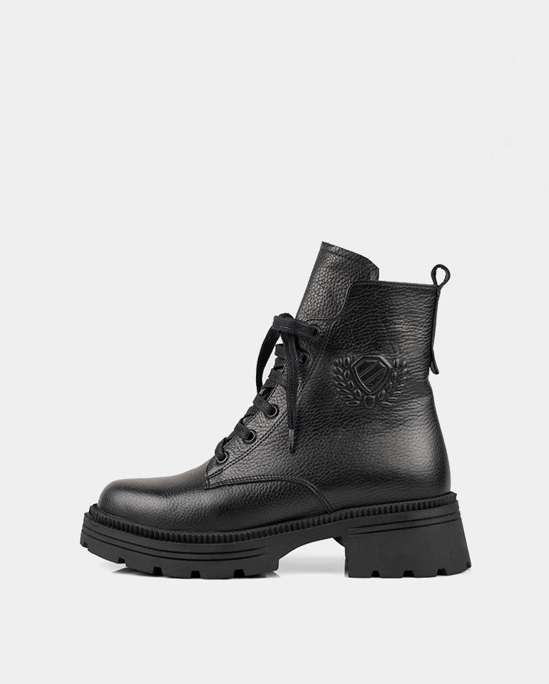 Нола - Естествена кожа шагрен в черно