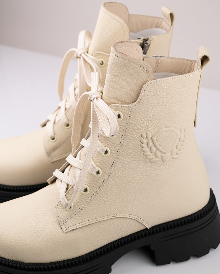 Нола - Естествена кожа шагрен в светло бежово