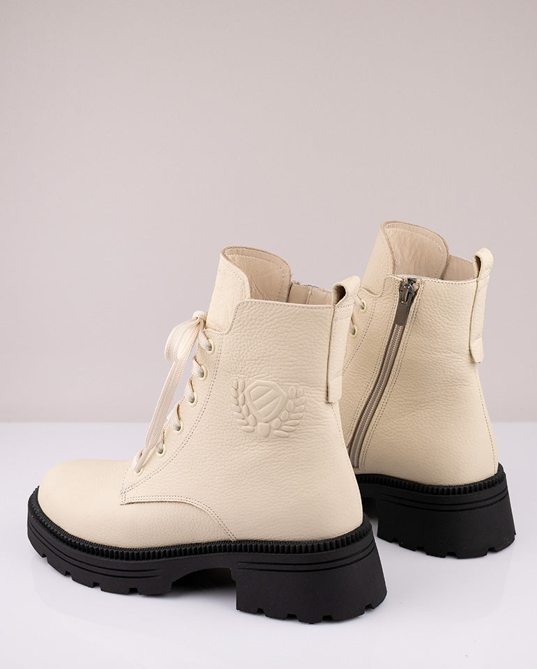 Нола - Естествена кожа шагрен в светло бежово