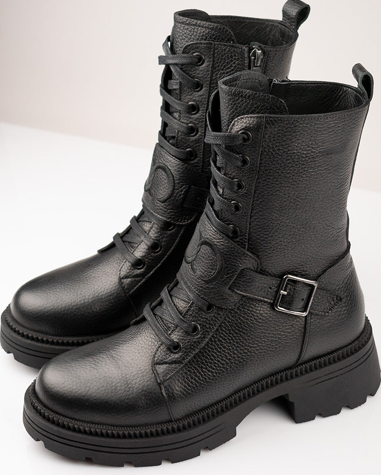 Капри - Естествена кожа шагрен в черно