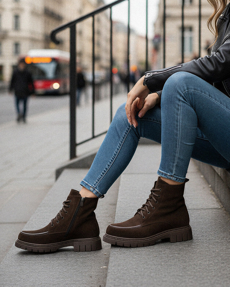 Ванеса - Естествен велур в кафяво