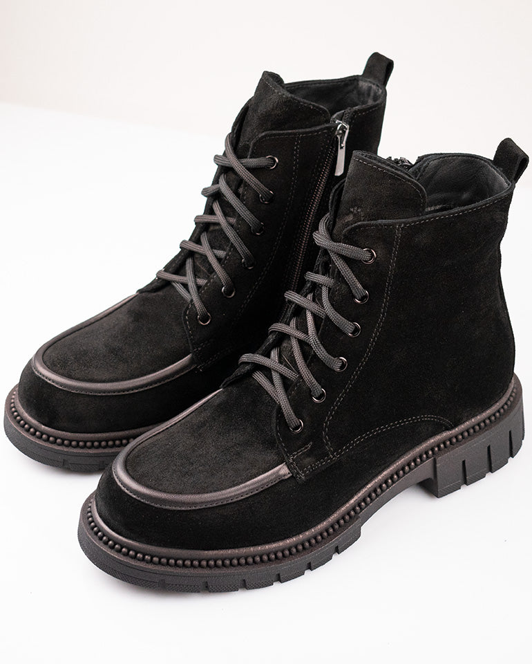 Ванеса - Естествен велур в черно