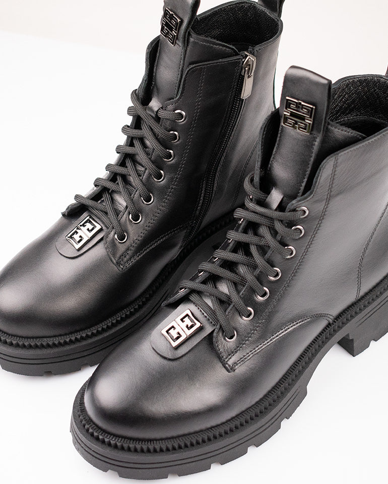 Беатрис - Естествена кожа в черно