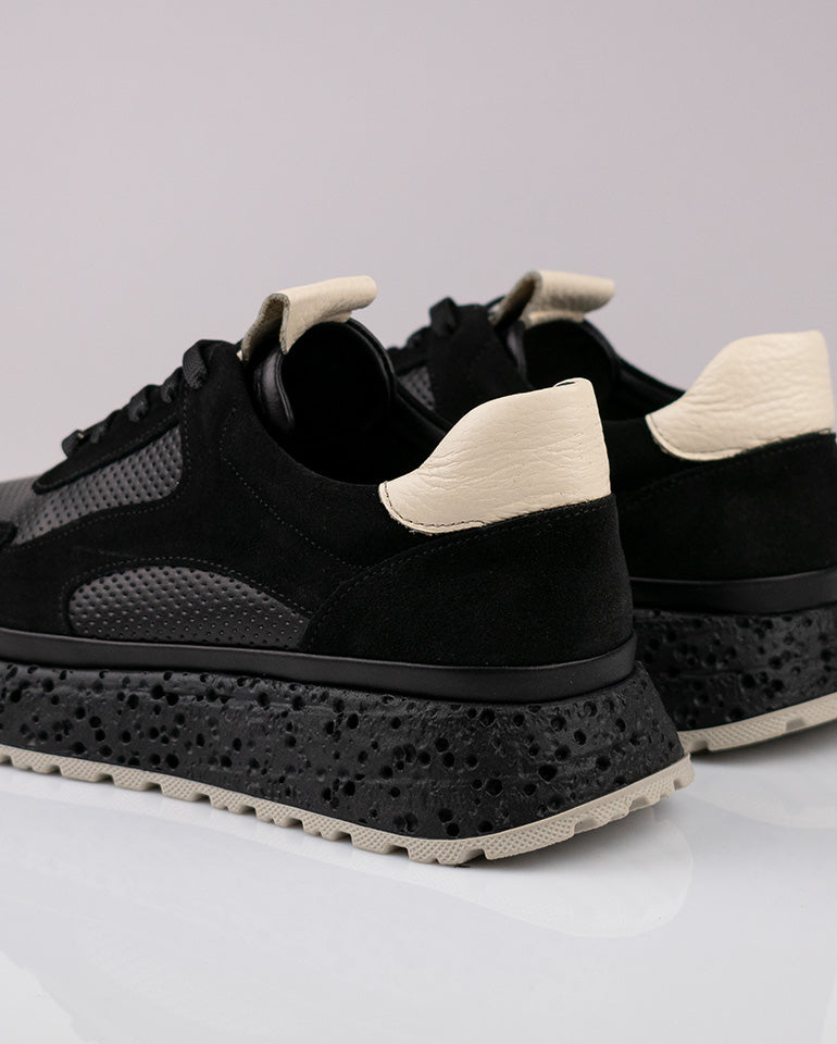 Веларис - Естествена кожа и велур в черно и бежово