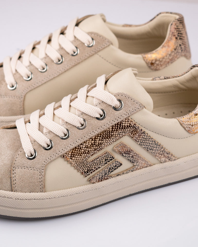 Валентина - Естествена кожа и велур в бежово