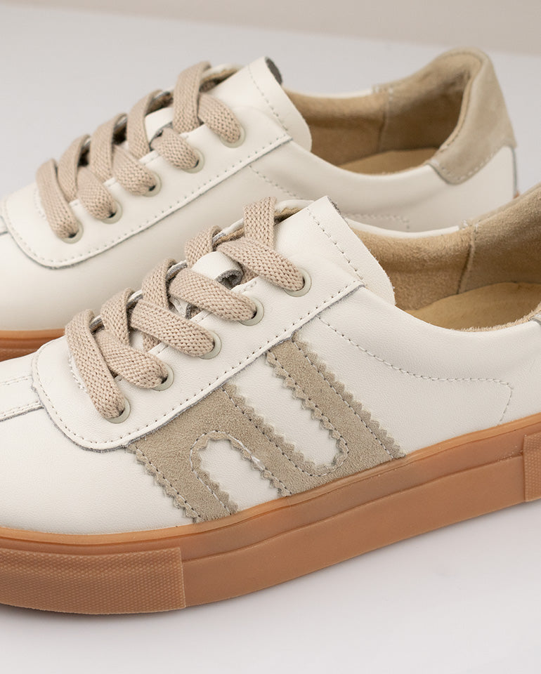 Сона - Дамски ежедневни маратонки в бяло