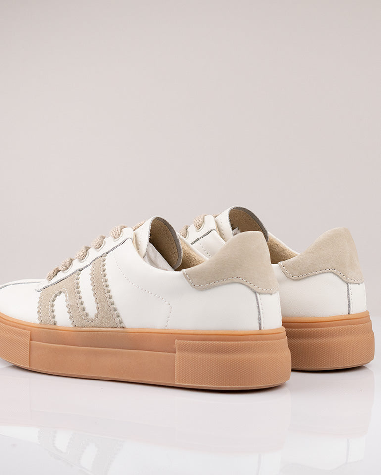 Сона - Дамски ежедневни маратонки в бяло