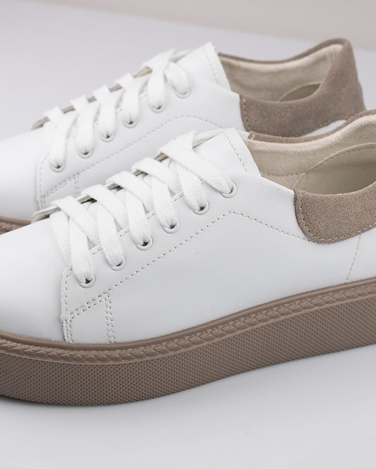 Ария - Дамски ежедневни маратонки в бяло