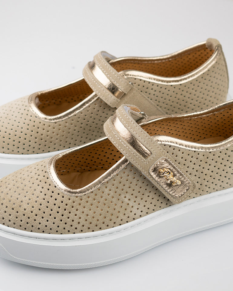 Верона - Дамски обувки от естествена кожа в бежово