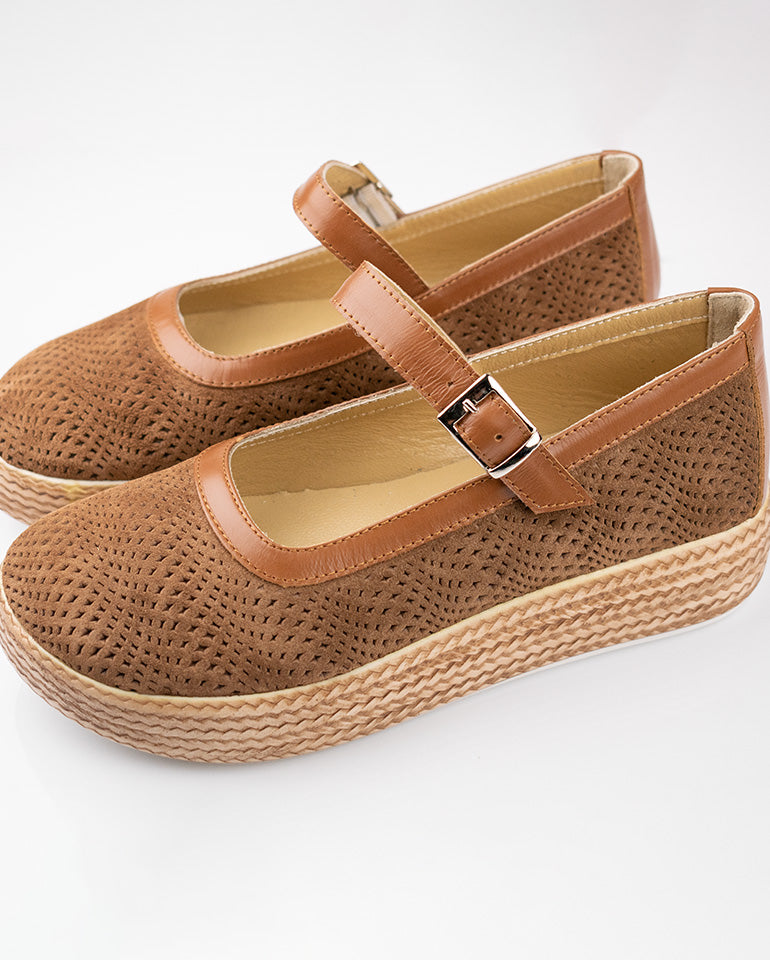 Мирела - Дамски обувки от естествена кожа в таба размер