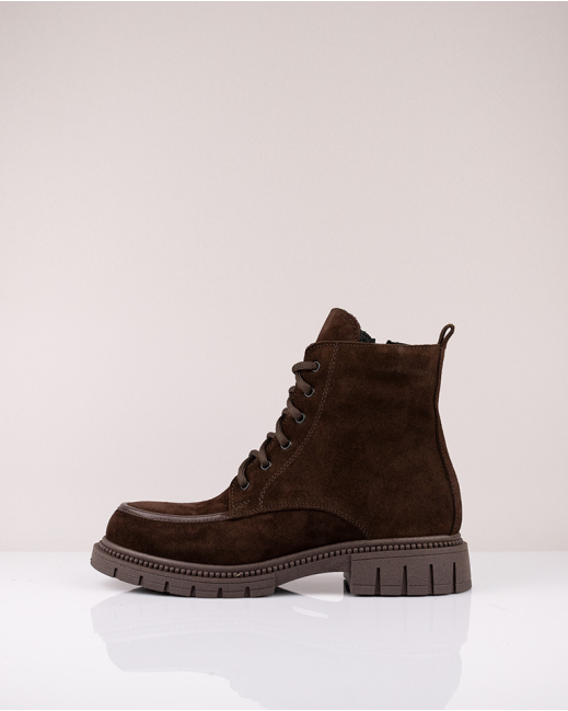 Естествен велур в кафяво